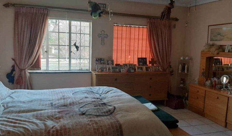 Commercial Property for Sale in Fairlead Gauteng