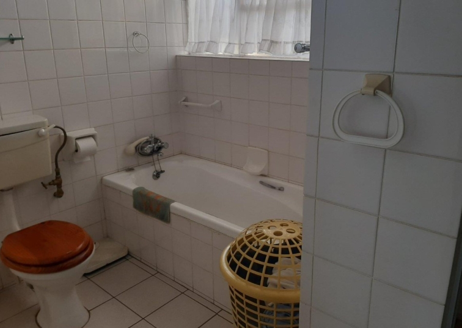 Commercial Property for Sale in Fairlead Gauteng