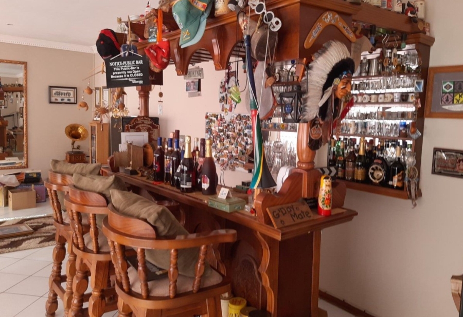 Commercial Property for Sale in Fairlead Gauteng