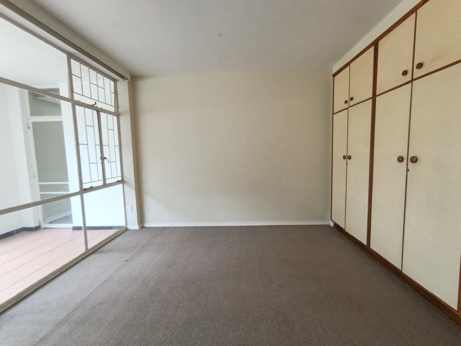 To Let 2 Bedroom Property for Rent in Atholl Gauteng