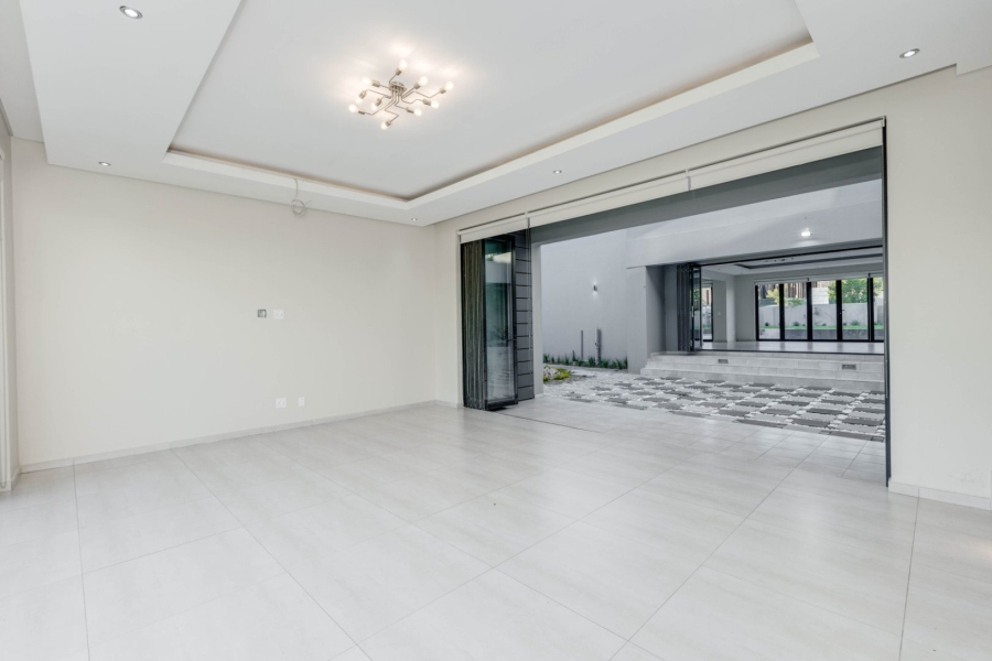 5 Bedroom Property for Sale in Steyn City Gauteng