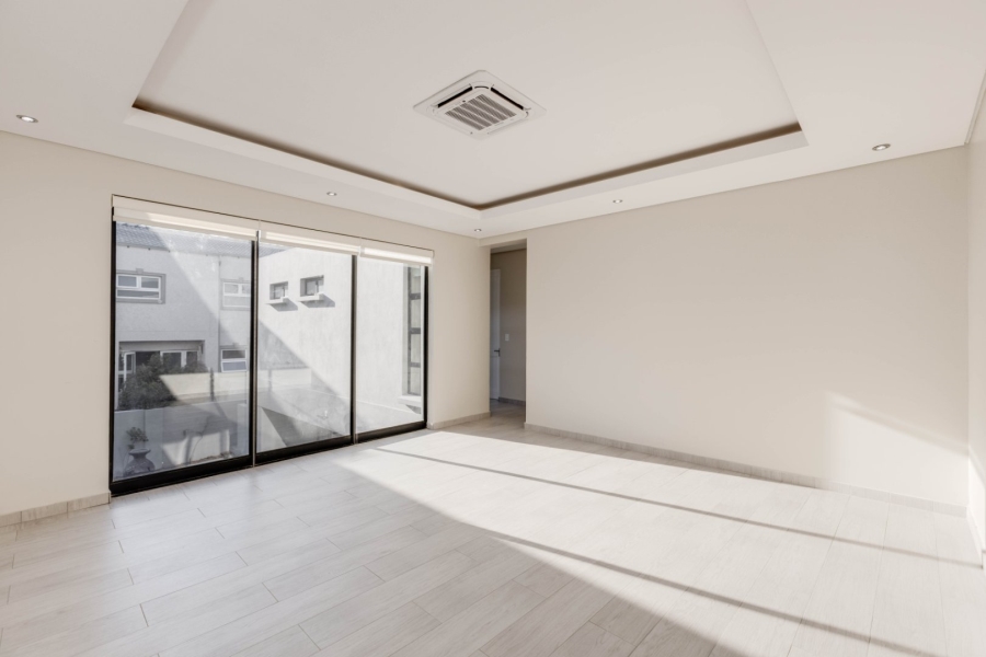 5 Bedroom Property for Sale in Steyn City Gauteng