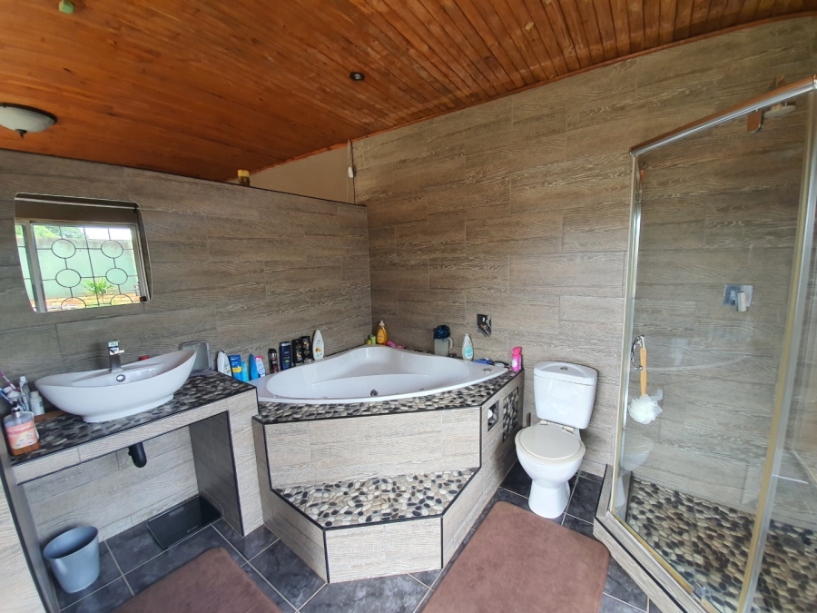 5 Bedroom Property for Sale in Rietspruit AH Gauteng