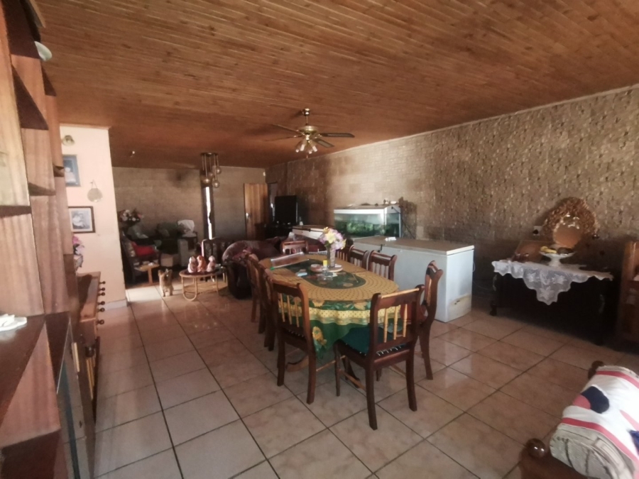 4 Bedroom Property for Sale in Mullerstuine Gauteng