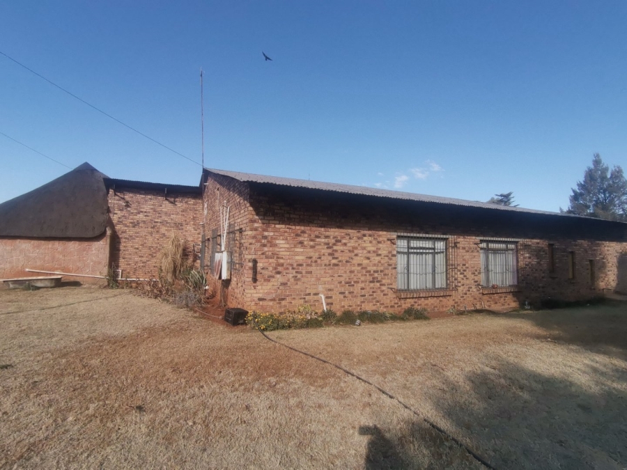 4 Bedroom Property for Sale in Mullerstuine Gauteng