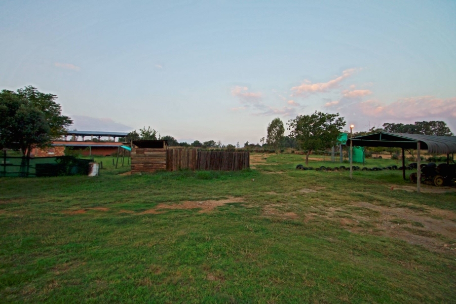 6 Bedroom Property for Sale in Lanseria Gauteng