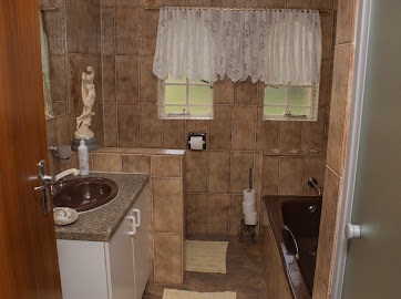 7 Bedroom Property for Sale in Pendale Gauteng
