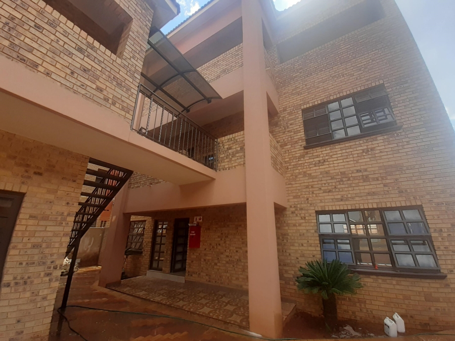 To Let commercial Property for Rent in Lenasia Gauteng