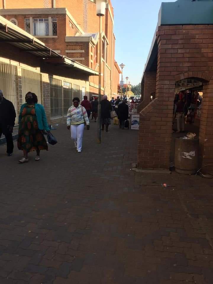 To Let commercial Property for Rent in Lenasia Gauteng