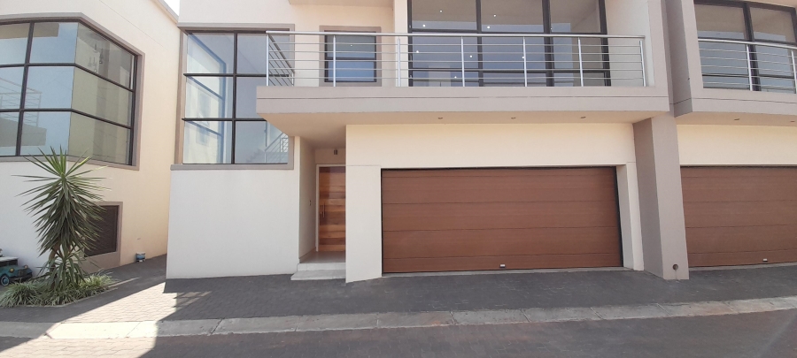 2 Bedroom Property for Sale in Lenasia Gauteng