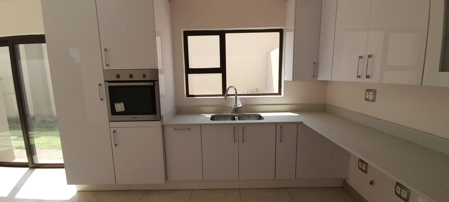 2 Bedroom Property for Sale in Lenasia Gauteng