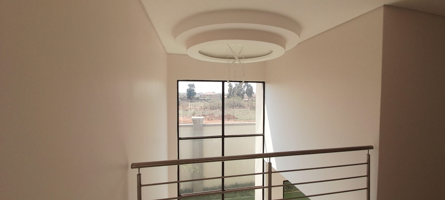 2 Bedroom Property for Sale in Lenasia Gauteng