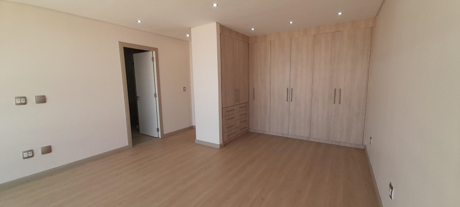 2 Bedroom Property for Sale in Lenasia Gauteng