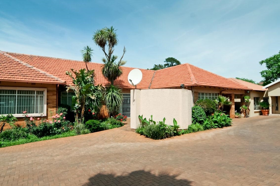 7 Bedroom Property for Sale in Observatory Gauteng