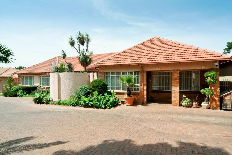 7 Bedroom Property for Sale in Observatory Gauteng