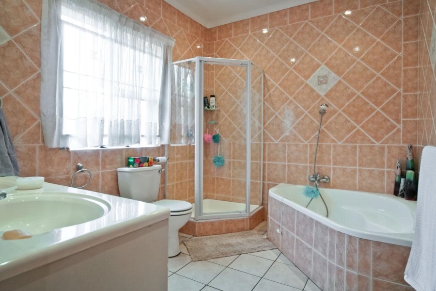 3 Bedroom Property for Sale in Observatory Gauteng