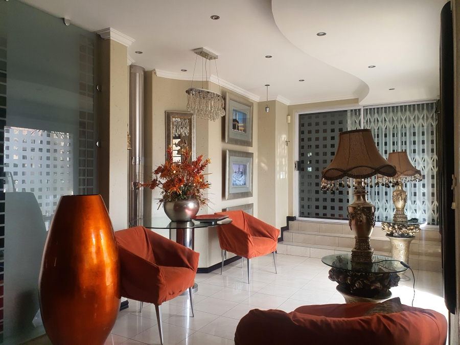 6 Bedroom Property for Sale in Laudium Gauteng