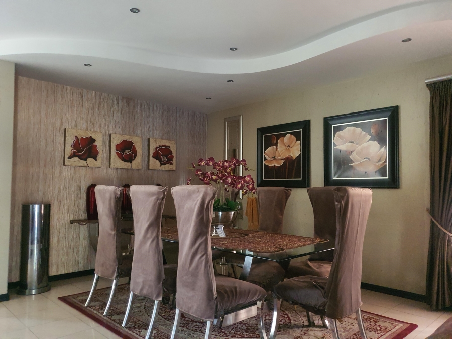 6 Bedroom Property for Sale in Laudium Gauteng