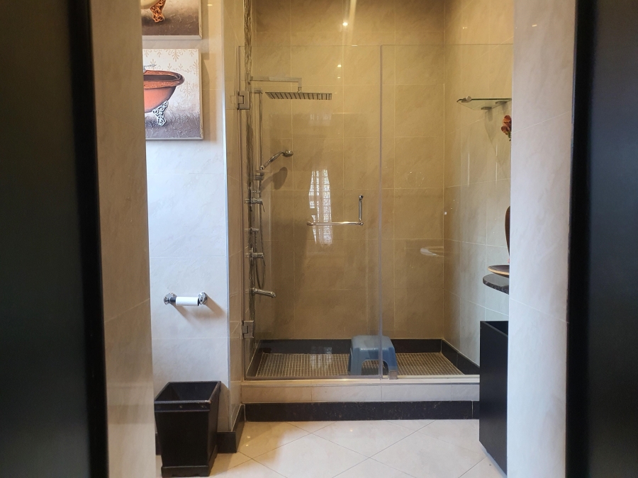 6 Bedroom Property for Sale in Laudium Gauteng