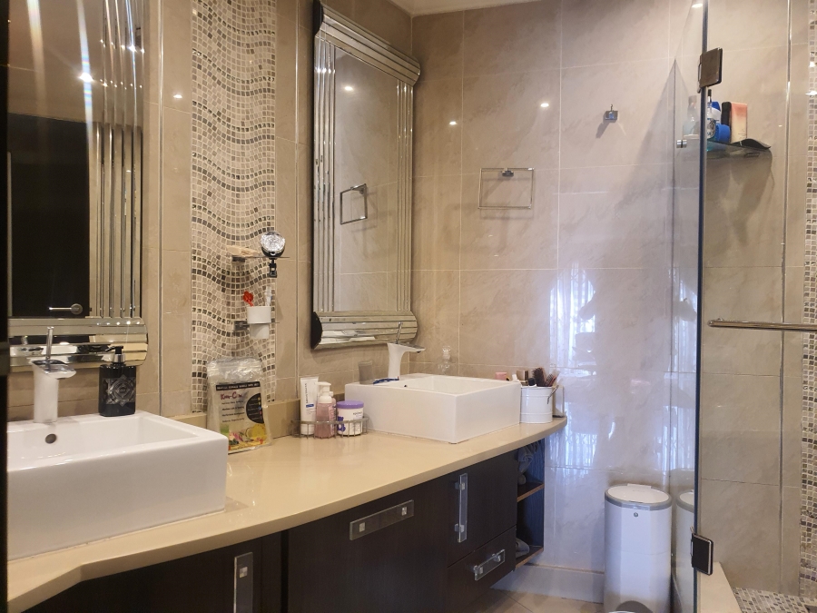 6 Bedroom Property for Sale in Laudium Gauteng