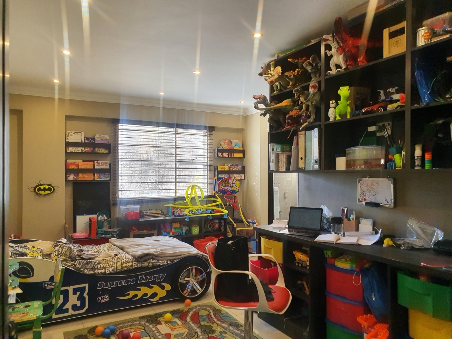 6 Bedroom Property for Sale in Laudium Gauteng