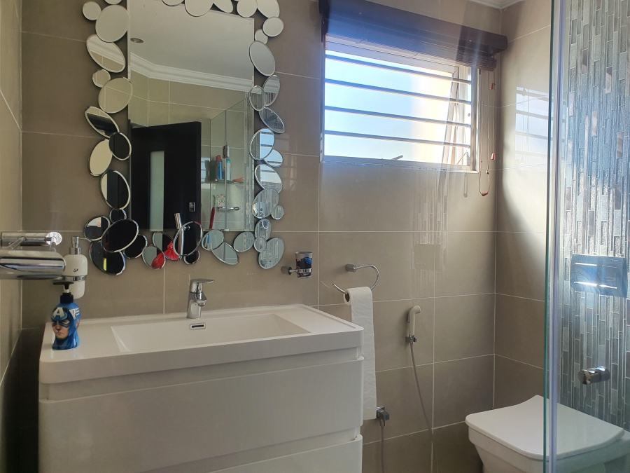 6 Bedroom Property for Sale in Laudium Gauteng