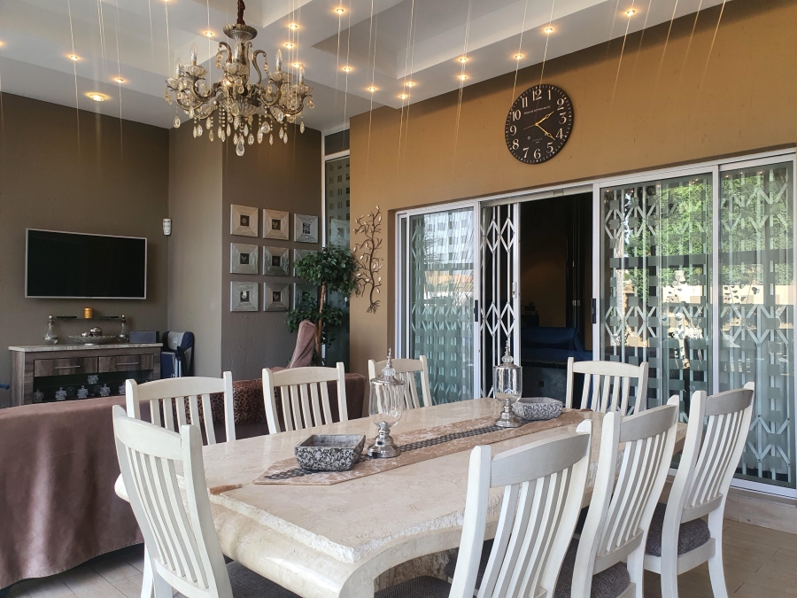 6 Bedroom Property for Sale in Laudium Gauteng