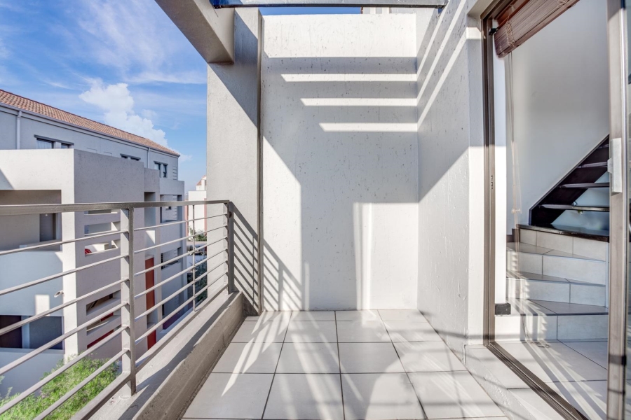 1 Bedroom Property for Sale in Lonehill Gauteng