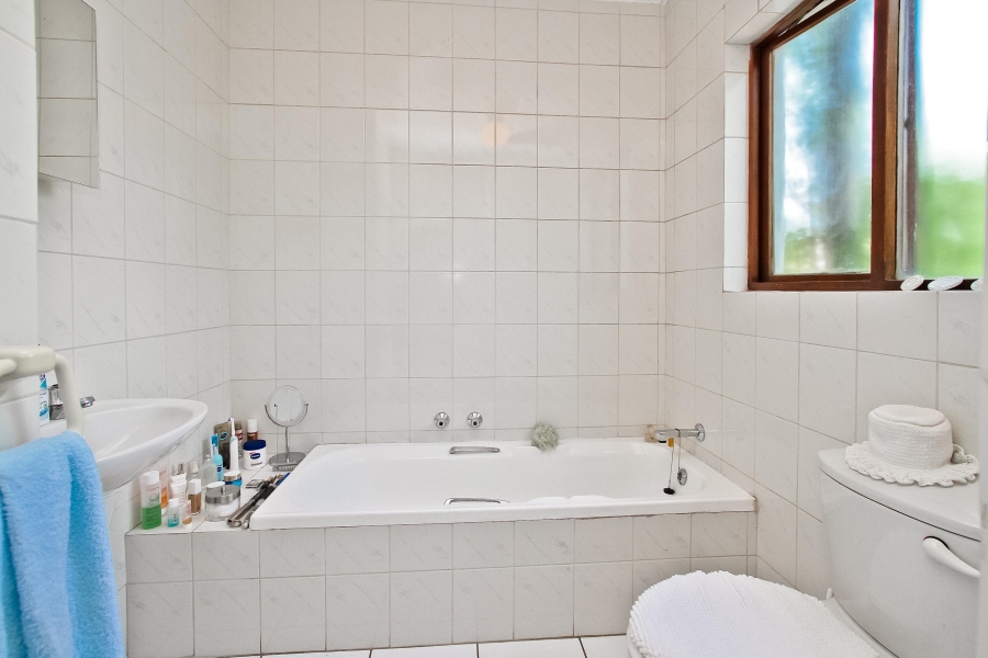 1 Bedroom Property for Sale in Melrose Gauteng