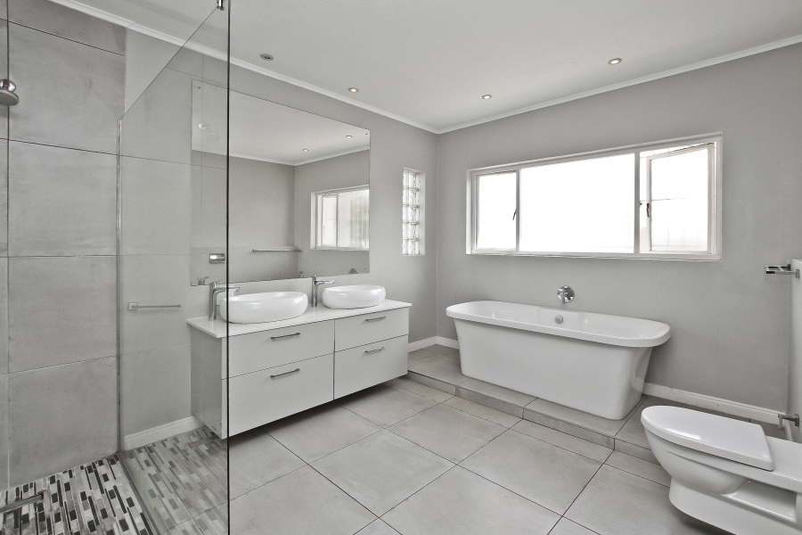 4 Bedroom Property for Sale in Bryanston Gauteng