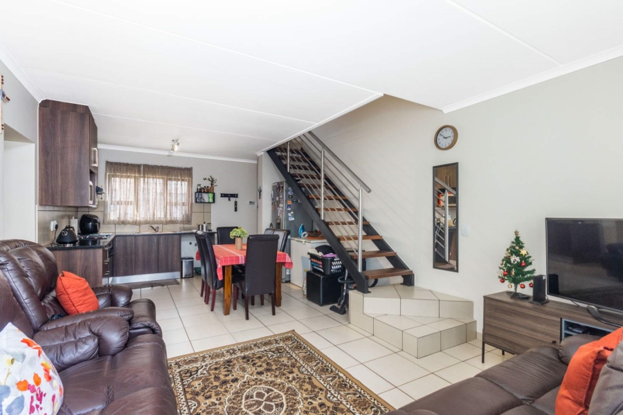 3 Bedroom Property for Sale in Barbeque Downs Gauteng
