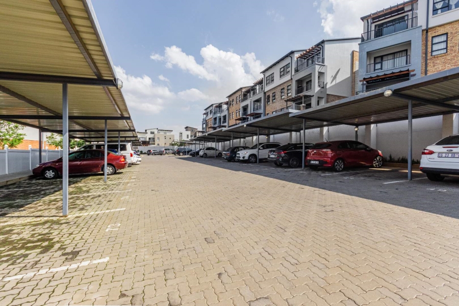 3 Bedroom Property for Sale in Barbeque Downs Gauteng