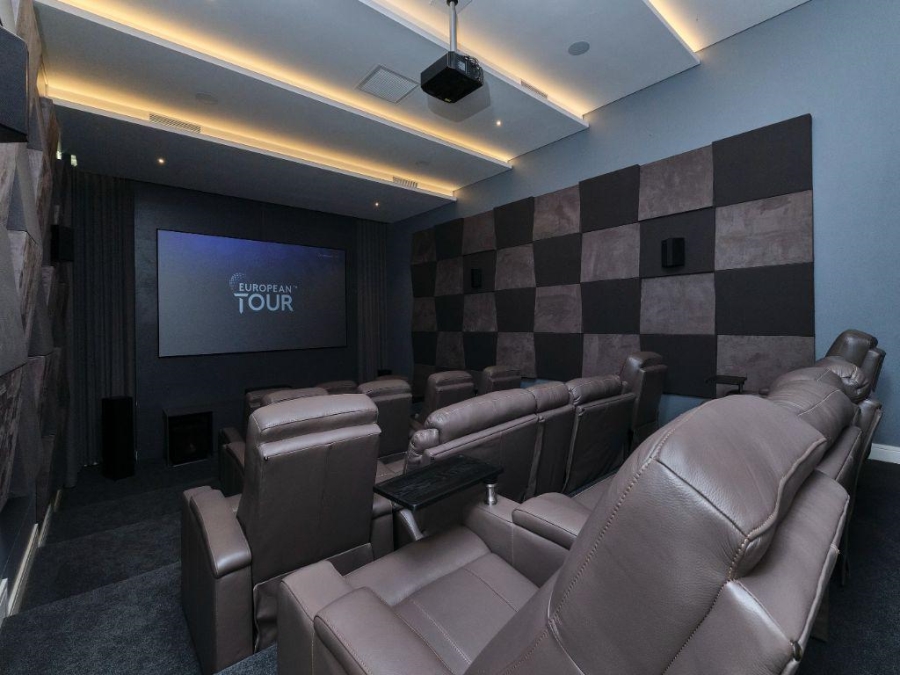 5 Bedroom Property for Sale in Marlbank Gauteng