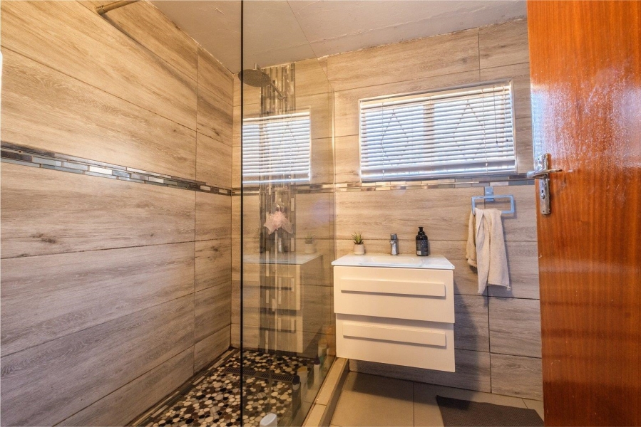 4 Bedroom Property for Sale in Walkerville Gauteng