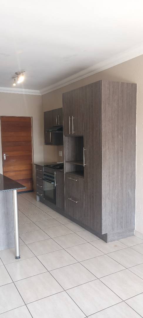 2 Bedroom Property for Sale in Terenure Gauteng