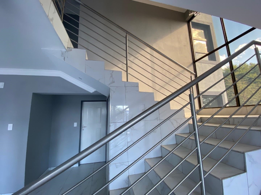 5 Bedroom Property for Sale in Montana Gauteng