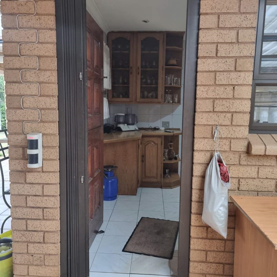 4 Bedroom Property for Sale in Lenasia Gauteng