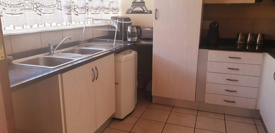 3 Bedroom Property for Sale in Brackendowns Gauteng