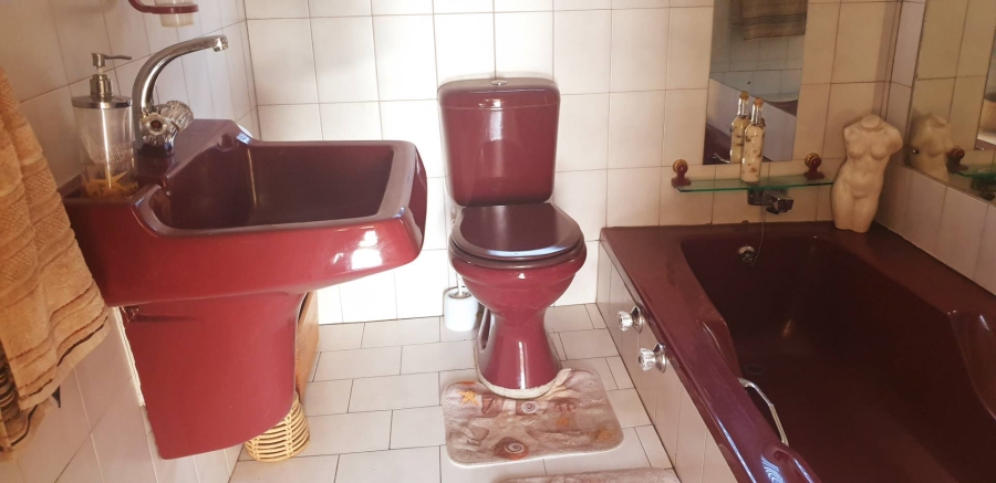 3 Bedroom Property for Sale in Brackendowns Gauteng