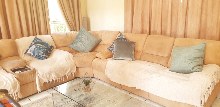 3 Bedroom Property for Sale in Brackendowns Gauteng