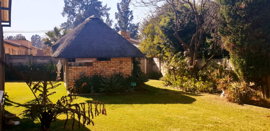 3 Bedroom Property for Sale in Brackendowns Gauteng
