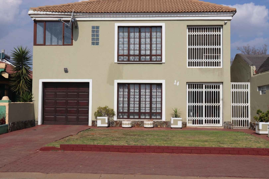 3 Bedroom Property for Sale in Eldorado Park Gauteng