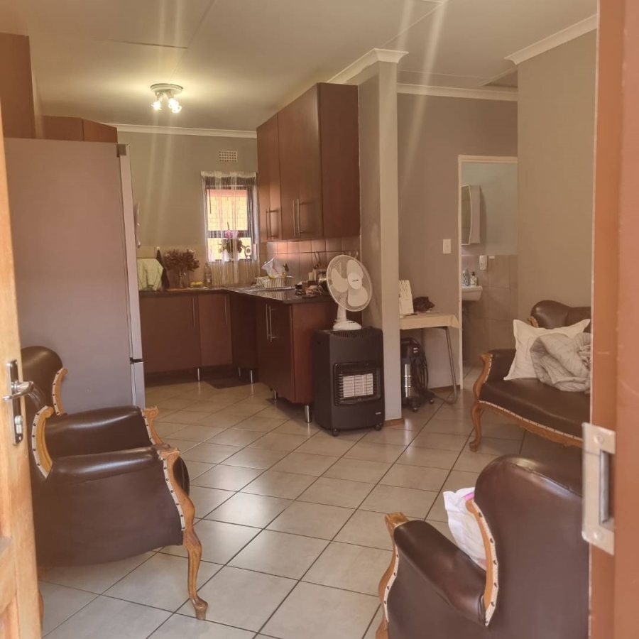 2 Bedroom Property for Sale in Albertsdal Gauteng