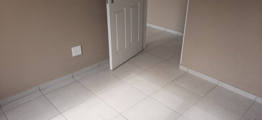 2 Bedroom Property for Sale in Sharon Park Gauteng