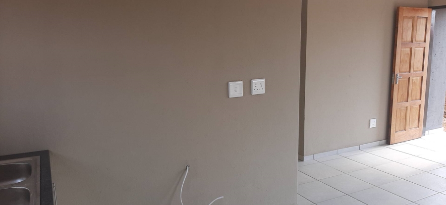 2 Bedroom Property for Sale in Sharon Park Gauteng