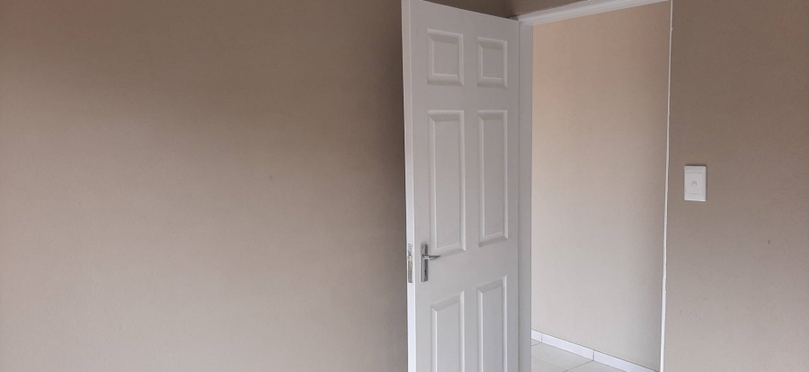 2 Bedroom Property for Sale in Sharon Park Gauteng