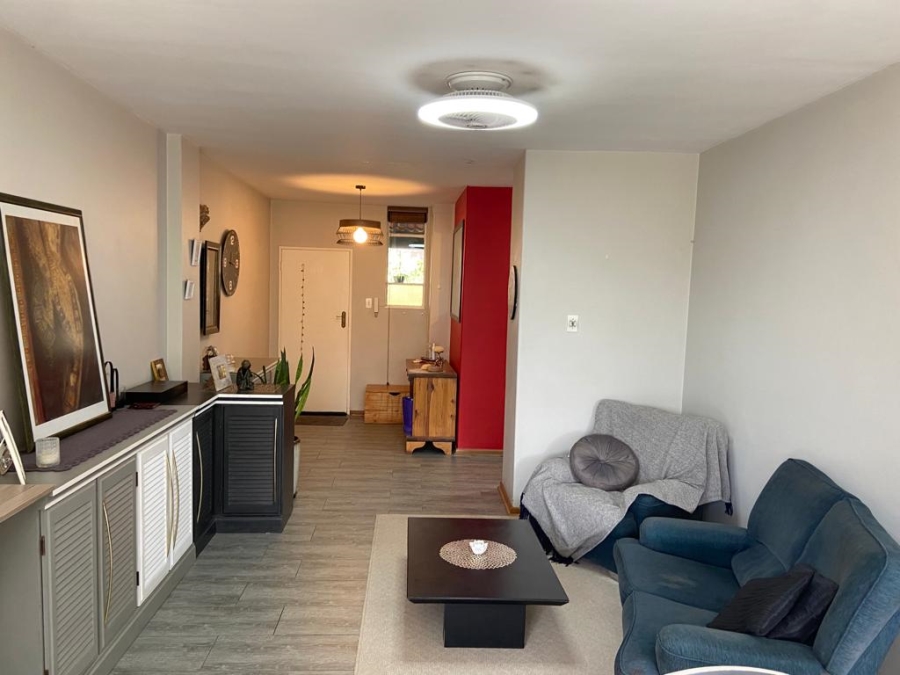 To Let 2 Bedroom Property for Rent in Hurlpark Gauteng