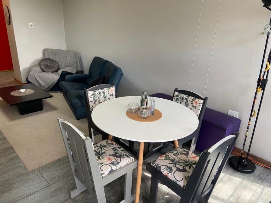 To Let 2 Bedroom Property for Rent in Hurlpark Gauteng