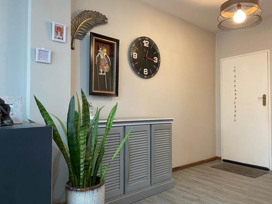 To Let 2 Bedroom Property for Rent in Hurlpark Gauteng