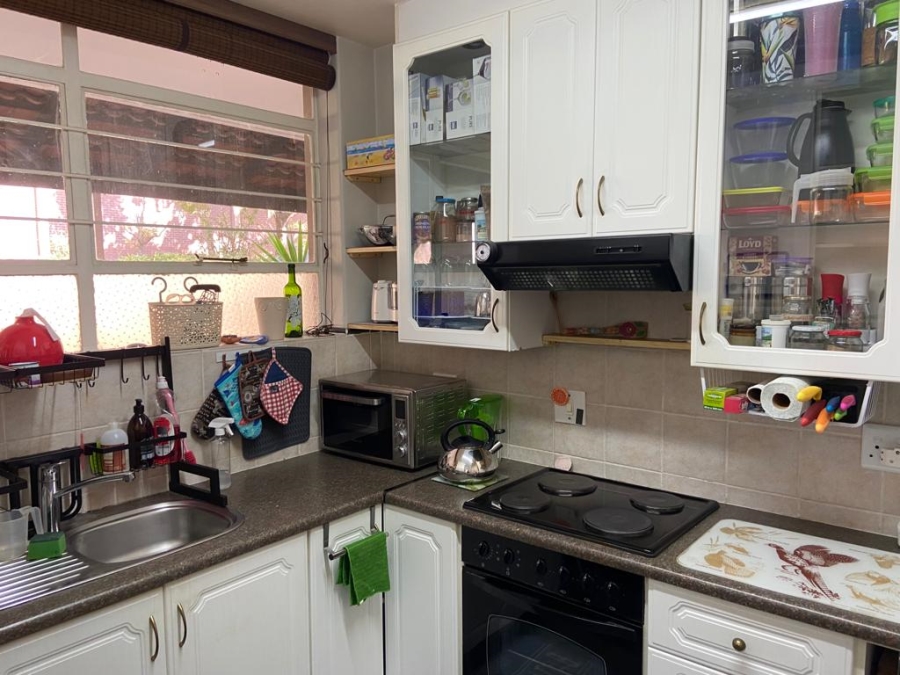 To Let 2 Bedroom Property for Rent in Hurlpark Gauteng